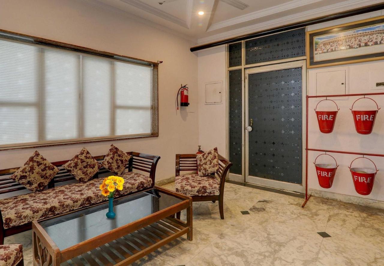 Collection O Premier Near Hazratganj Hotel Lucknow Ngoại thất bức ảnh