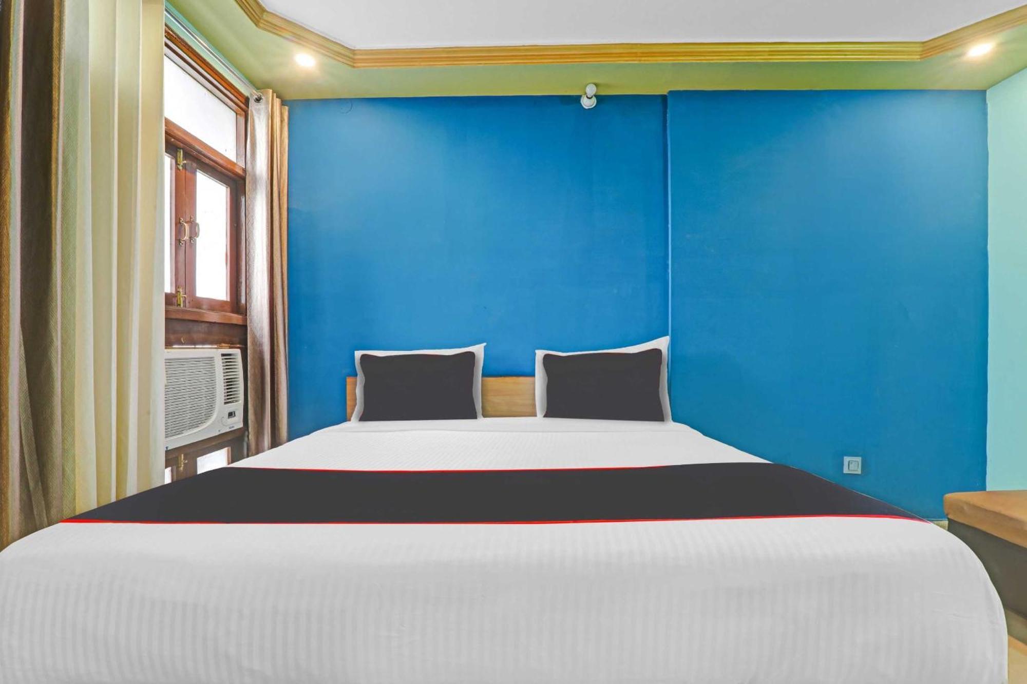 Collection O Premier Near Hazratganj Hotel Lucknow Ngoại thất bức ảnh
