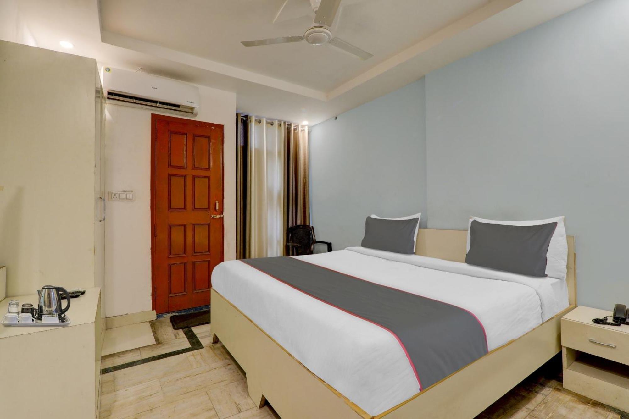 Collection O Premier Near Hazratganj Hotel Lucknow Ngoại thất bức ảnh